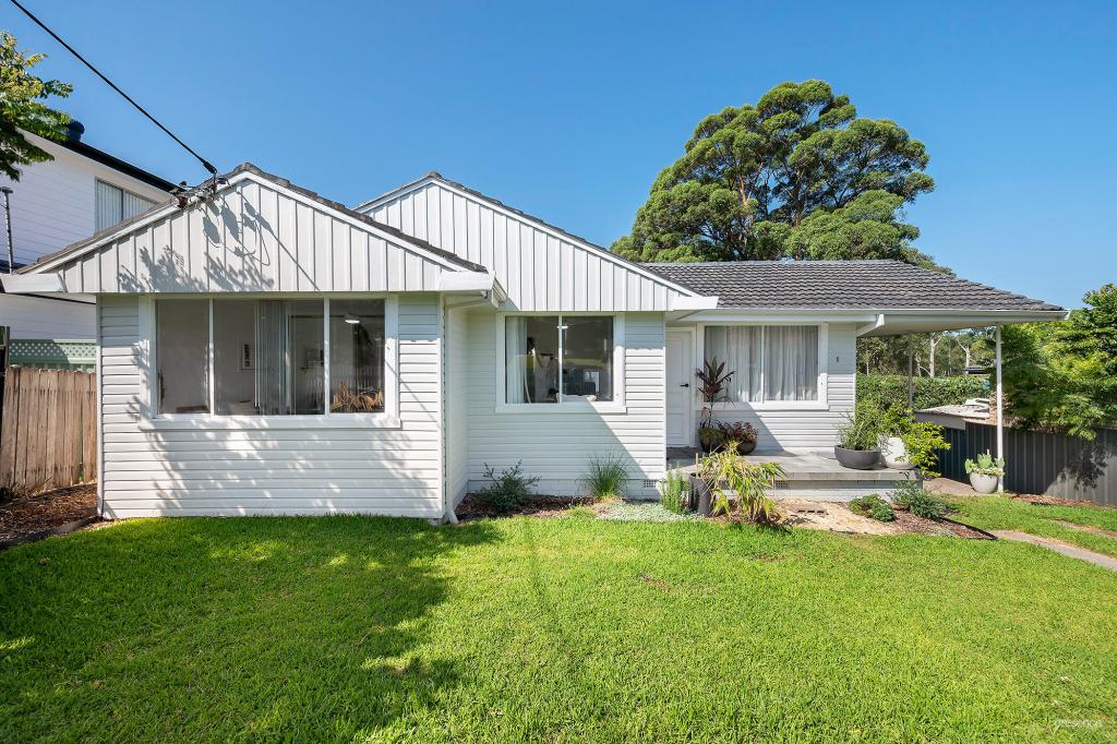 1 Lyndel Pde, Shortland, NSW 2307