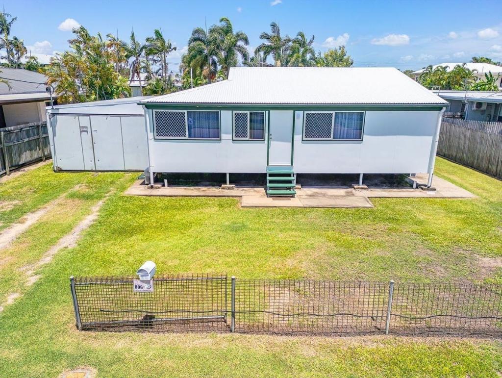 18 Carmody St, Hermit Park, QLD 4812