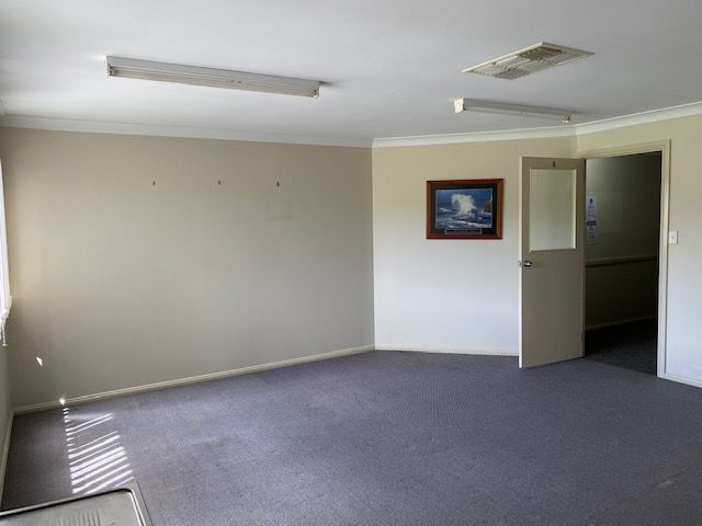 Suite 9/18 Sweaney St, Inverell, NSW 2360
