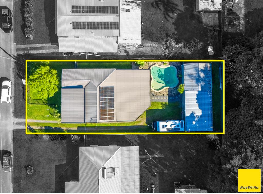 8 Wallace St, Manunda, QLD 4870