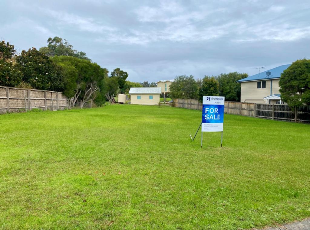 7 WETHERALL DR, CORINELLA, VIC 3984