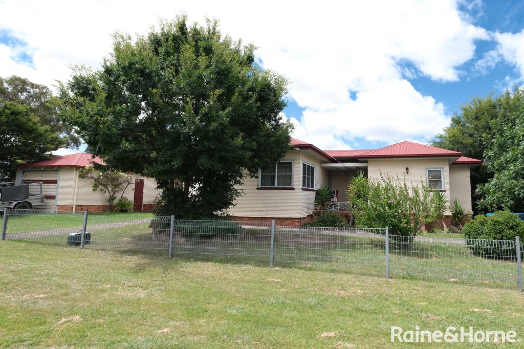 61 Clive St, Inverell, NSW 2360