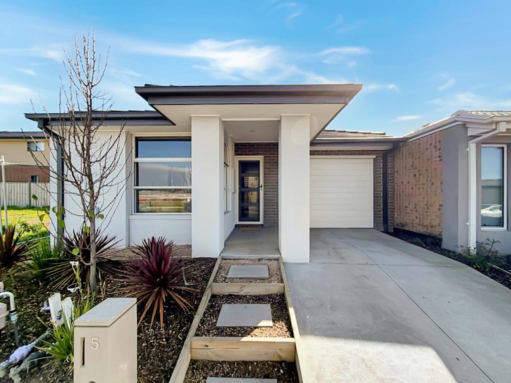 5 Duke St, Armstrong Creek, VIC 3217