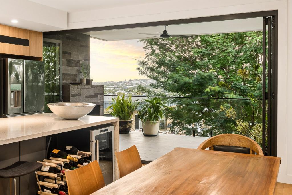 33a Forbes St, Hawthorne, QLD 4171