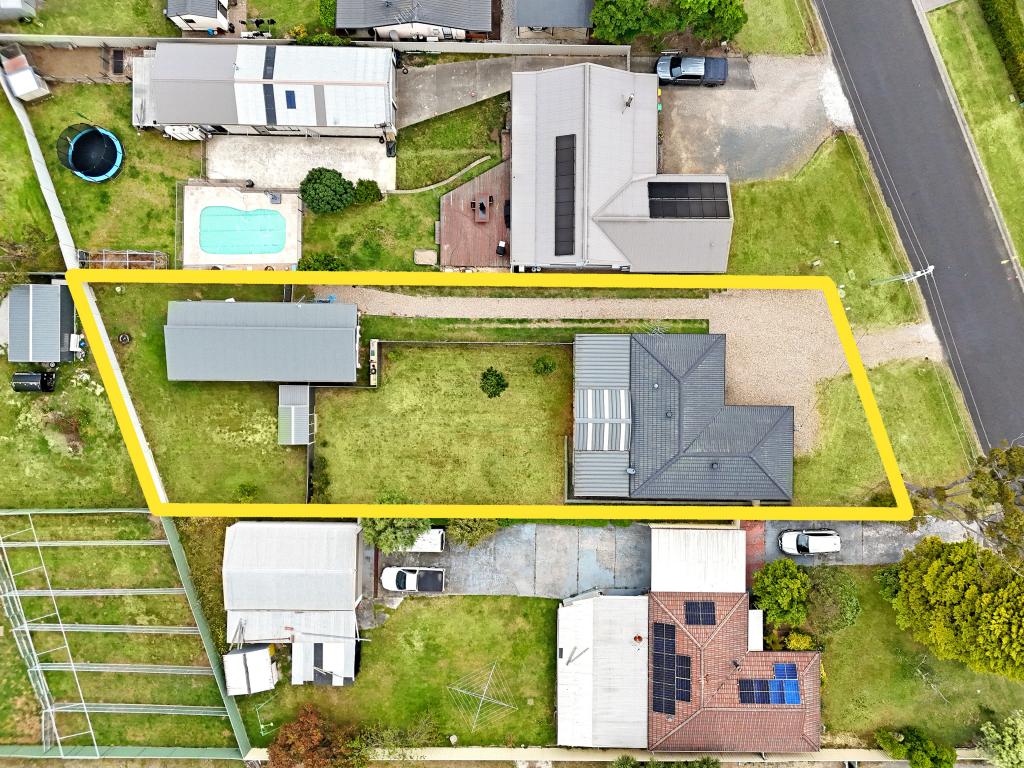 15 Ella St, Hill Top, NSW 2575