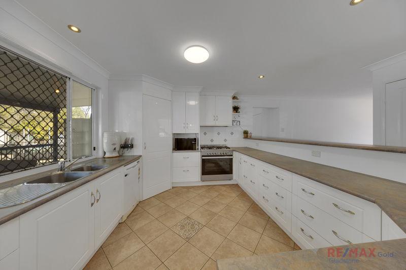 11 Sun Valley Rd, Sun Valley, QLD 4680