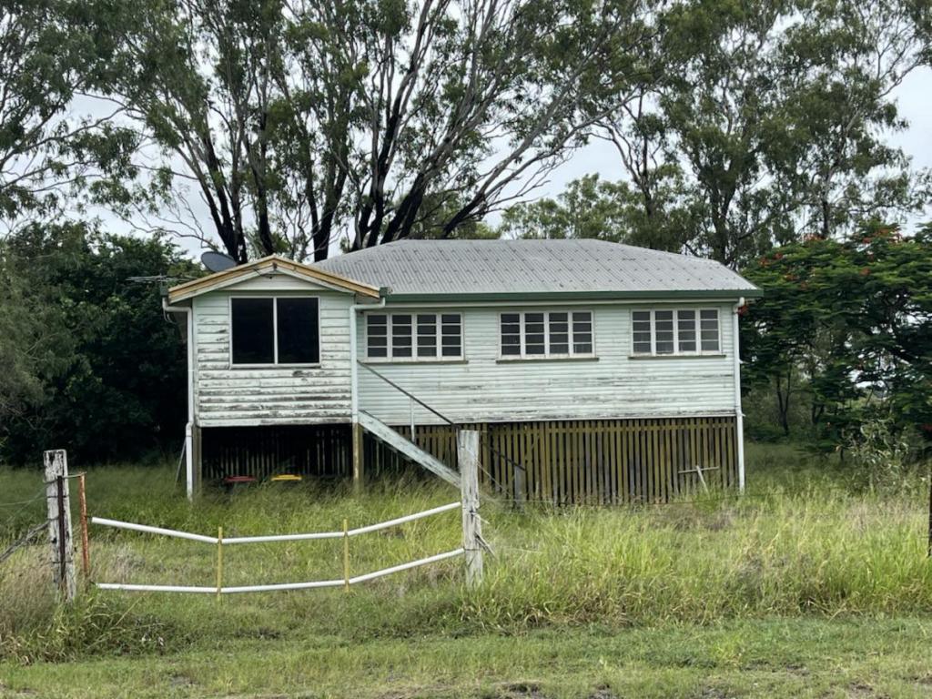 272 West St, Depot Hill, QLD 4700