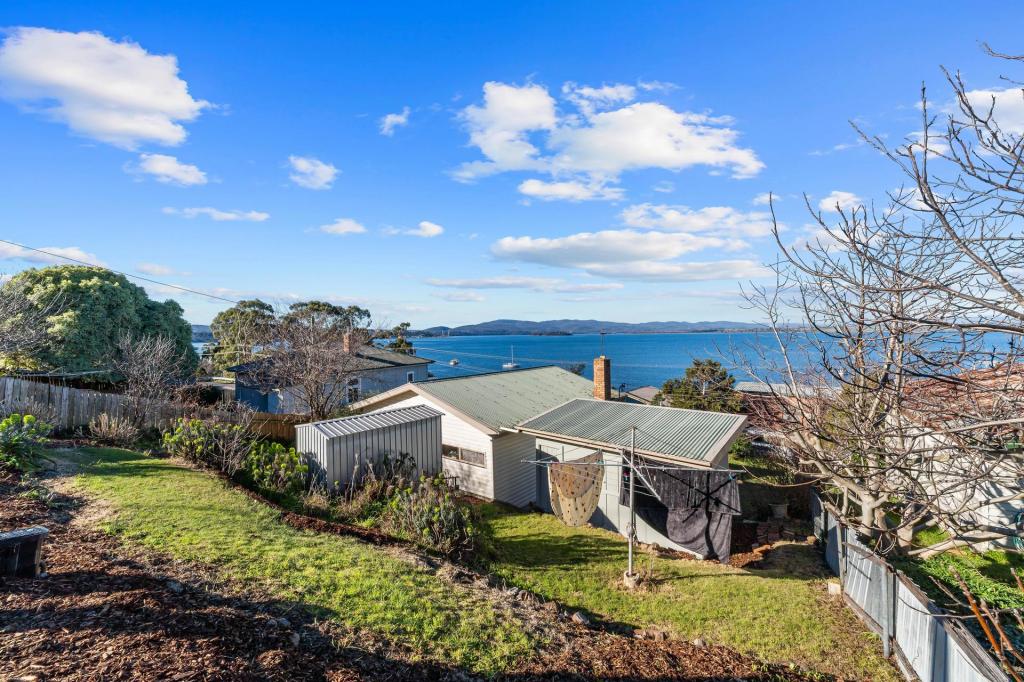 165 Flinders St, Beauty Point, TAS 7270