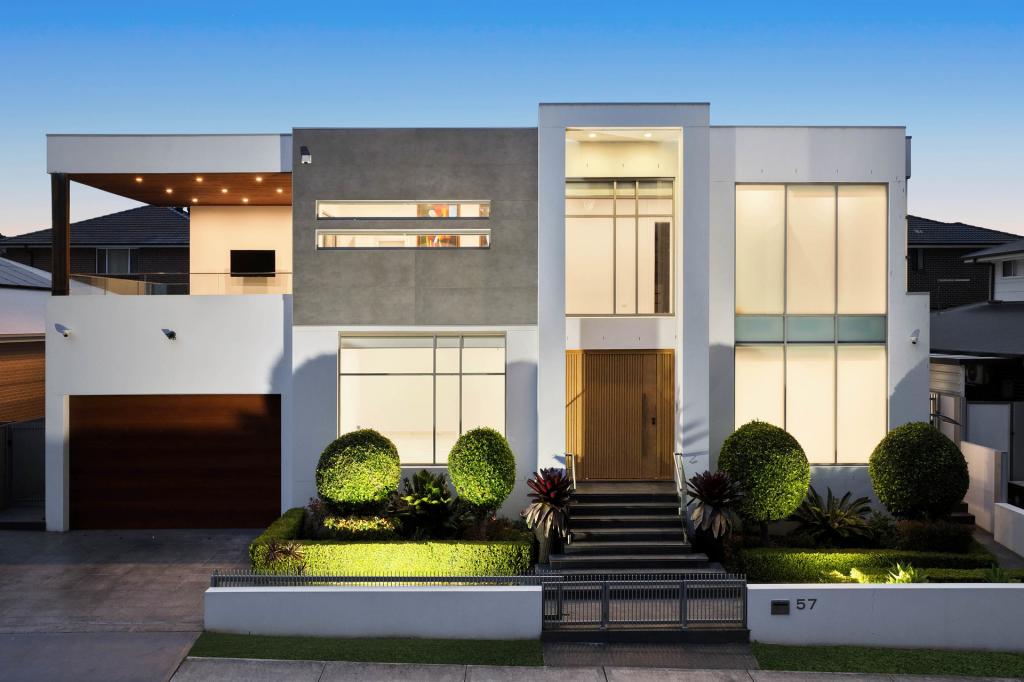 57 ARDENNES AVE, EDMONDSON PARK, NSW 2174