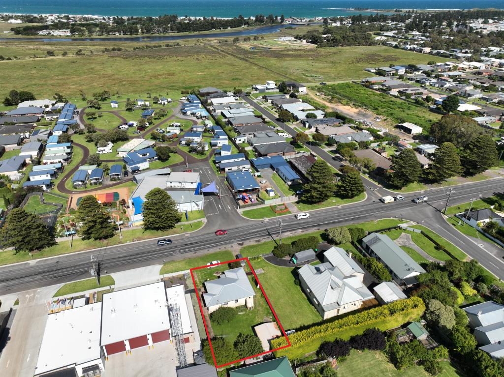 114 Princes Hwy, Port Fairy, VIC 3284