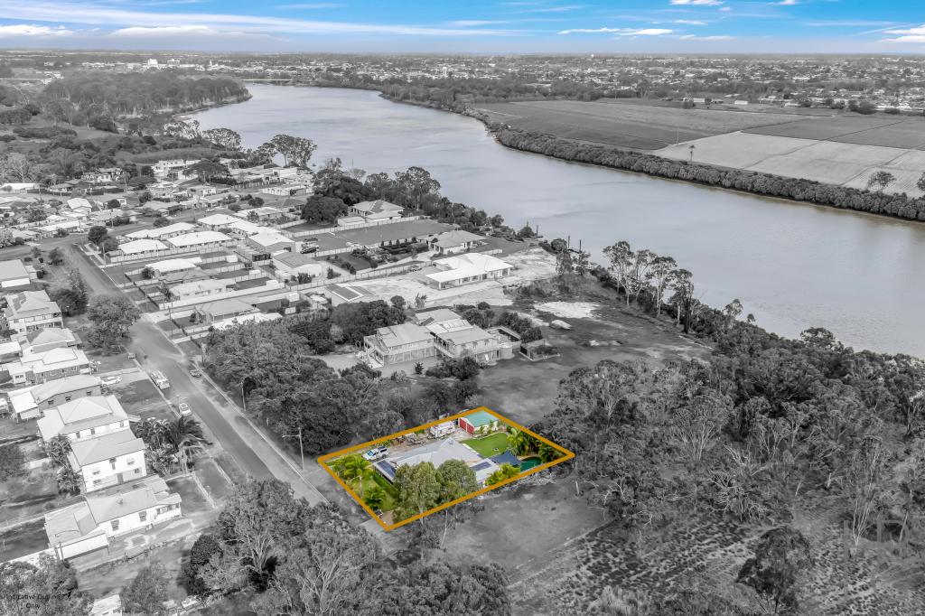 21 Lawrence St, Bundaberg North, QLD 4670