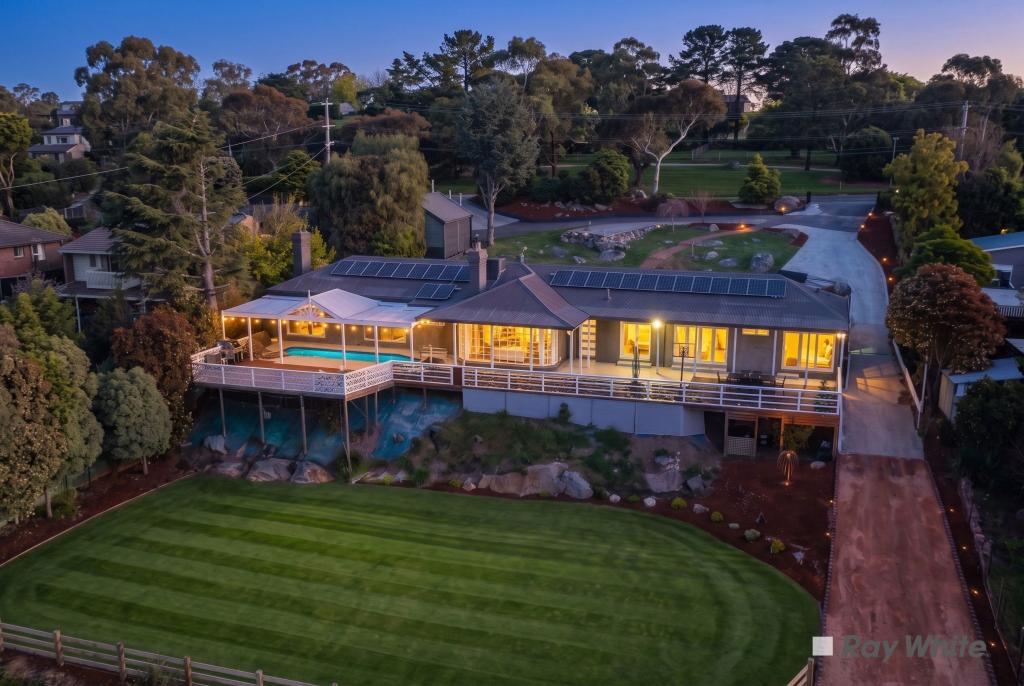 38 Churchill Park Dr, Lysterfield South, VIC 3156