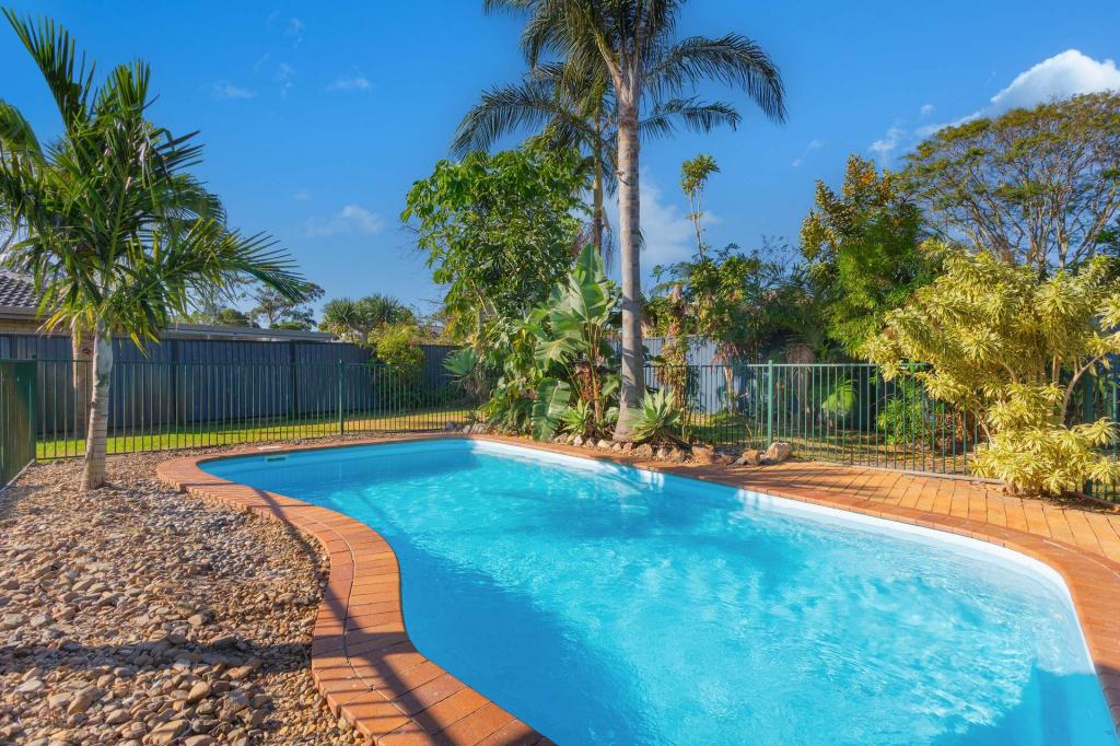 55 Waikiki Ave, Palm Beach, QLD 4221