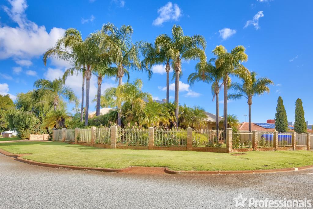 2 Fuller Cl, Leeming, WA 6149