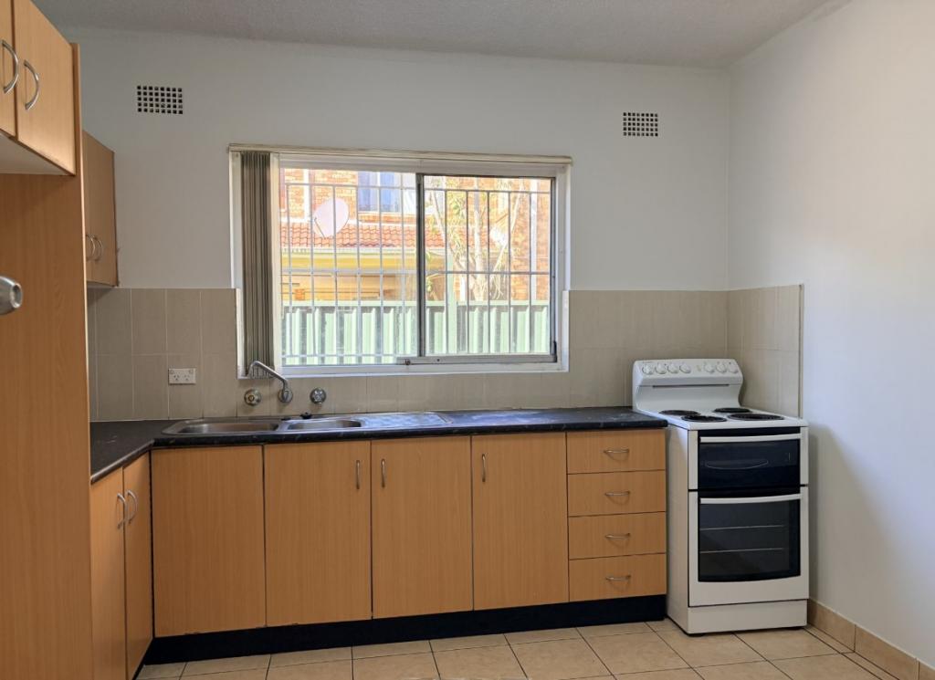 2/41 Loch St, Campsie, NSW 2194