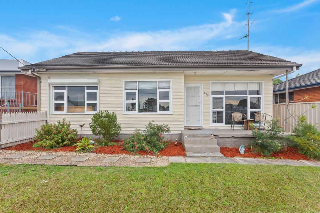 298 Shellharbour Rd, Barrack Heights, NSW 2528
