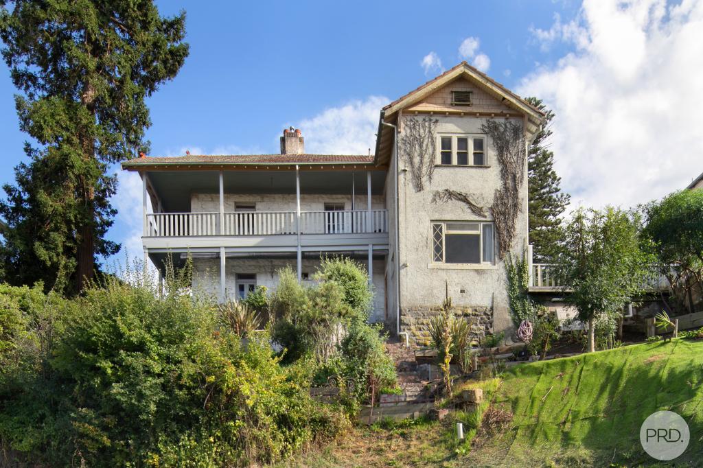 7 Seymour Cres, Soldiers Hill, VIC 3350