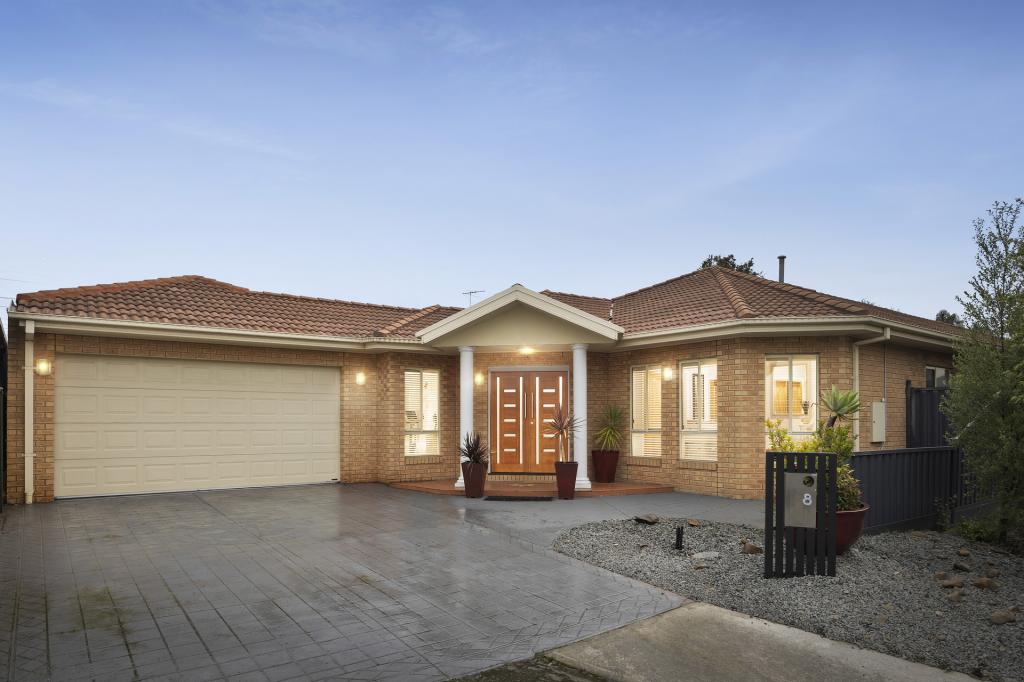 8 Primrose Ct, Gowanbrae, VIC 3043