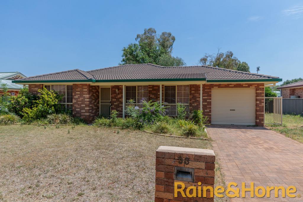 33 Jacqueline Dr, Dubbo, NSW 2830