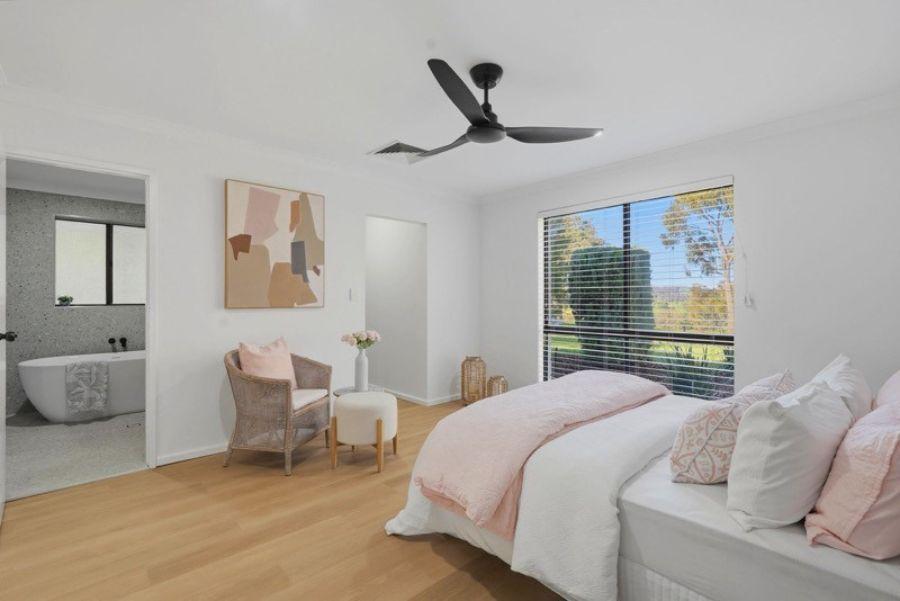 10 Lyons Rd, Waroona, WA 6215