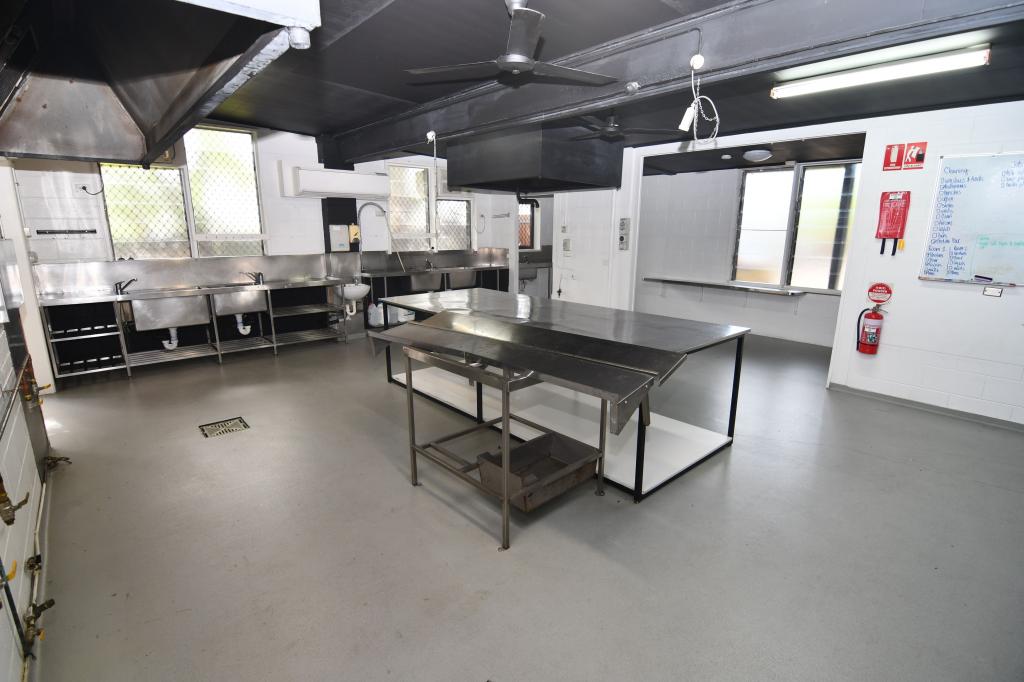 1/20 Warburton St, North Ward, QLD 4810