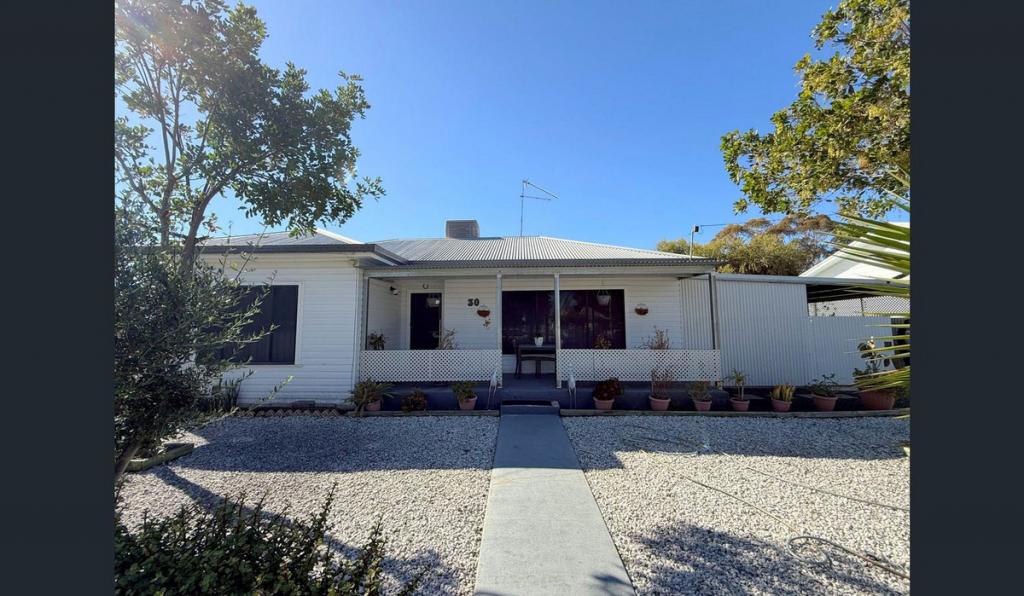 30 Oak St, Moree, NSW 2400