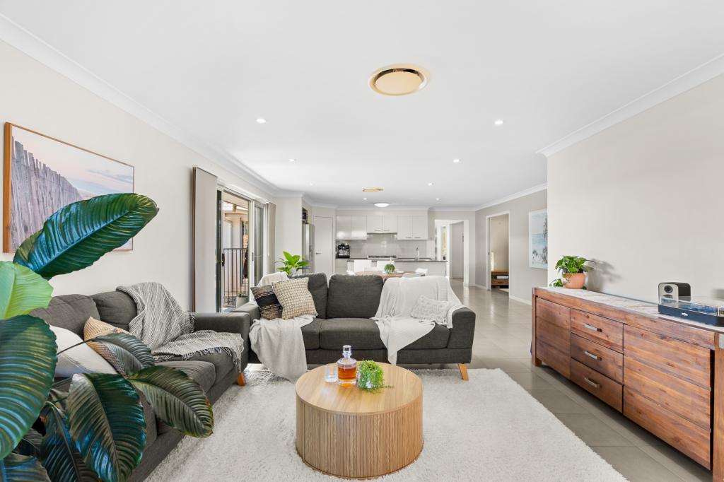 11 Corella St, Forest Glen, QLD 4556