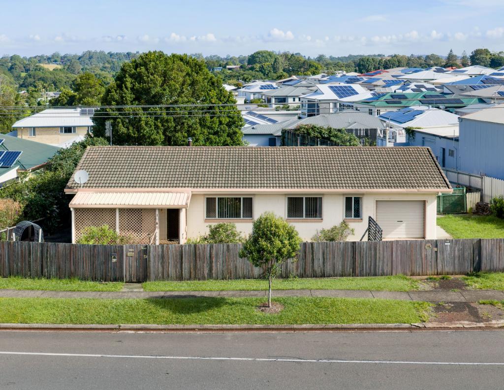 17 Macadamia Dr, Maleny, QLD 4552