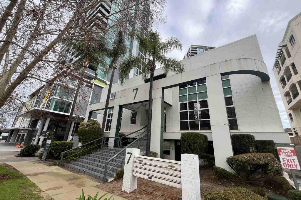 8/7 KINTAIL RD, APPLECROSS, WA 6153