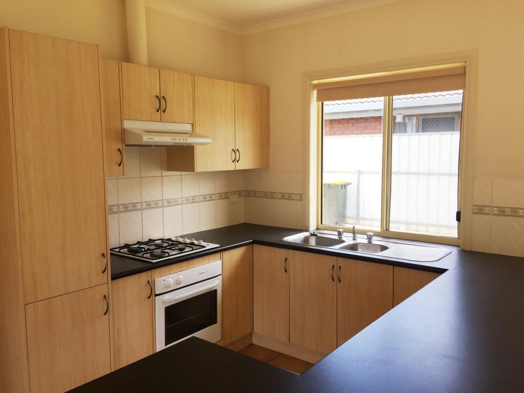3 Windsor Ave, Clovelly Park, SA 5042