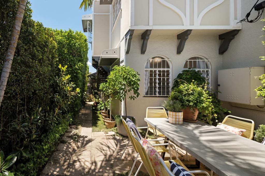 1/71 MERTHYR RD, NEW FARM, QLD 4005