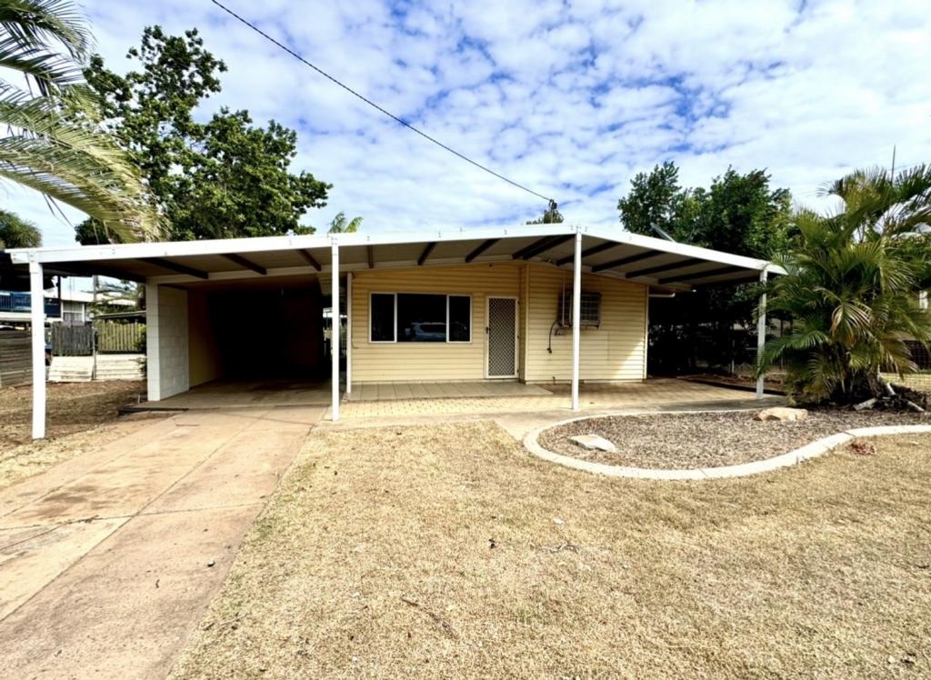 3 Rolfe St, Moranbah, QLD 4744