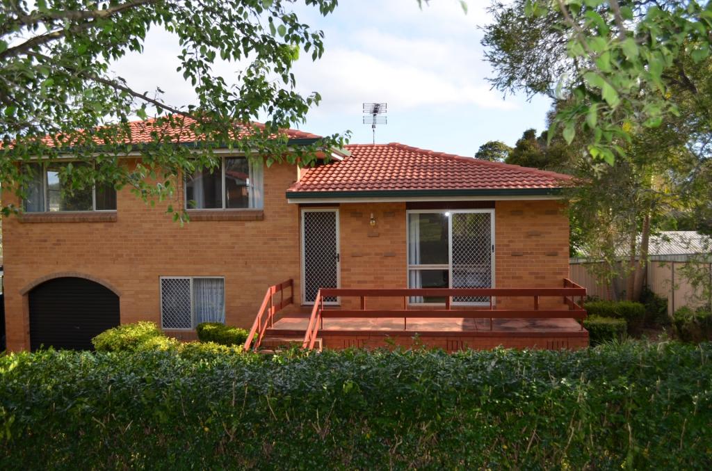 24 Debra St, Centenary Heights, QLD 4350