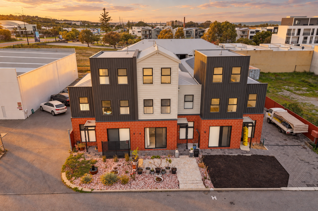 2/3 Garston Way, North Coogee, WA 6163