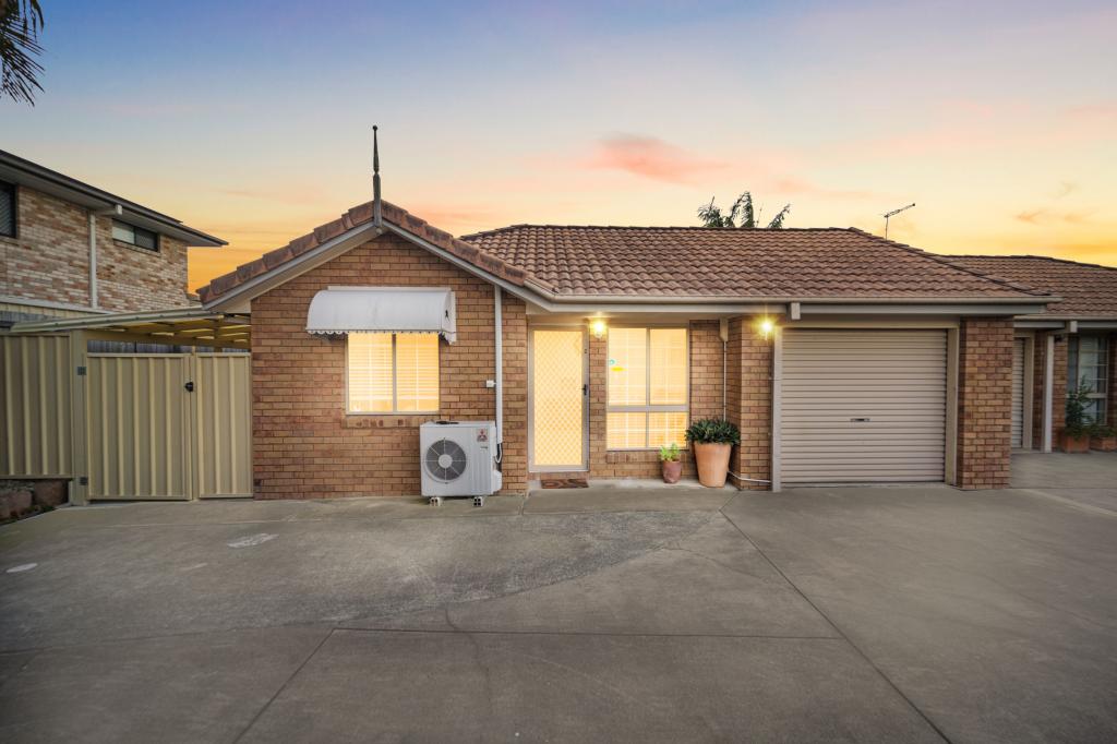 2/15 River Gum Cl, Fitzgibbon, QLD 4018