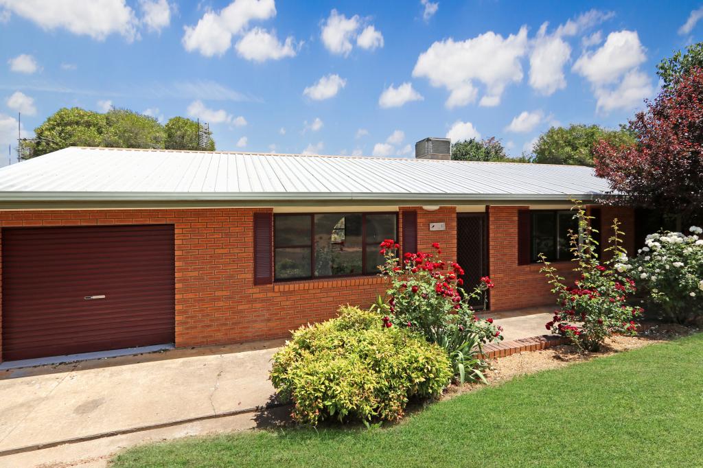 13 MILONG ST, YOUNG, NSW 2594