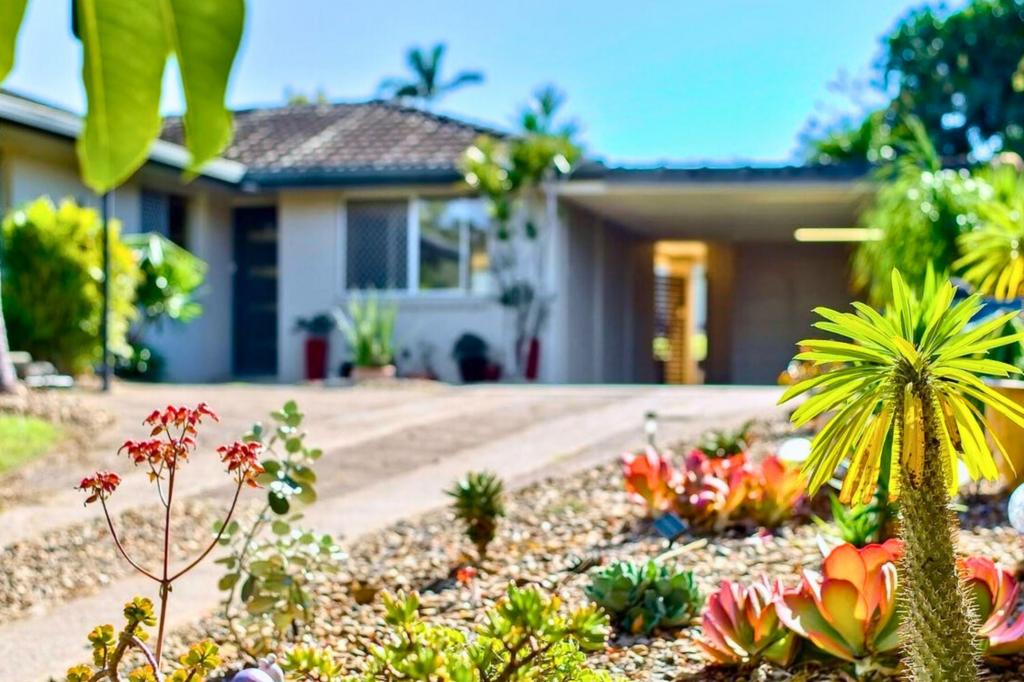 11 Ironbark Cres, Camira, QLD 4300