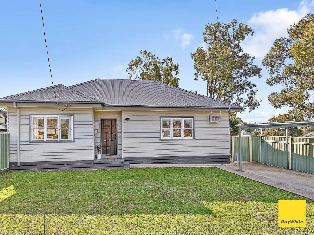 9 Hollow St, Golden Square, VIC 3555