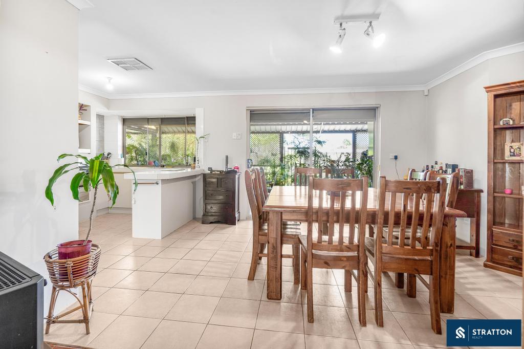 43 Seminole Gdns, Seville Grove, WA 6112