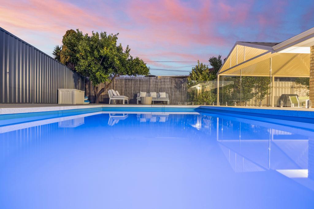 3 Whitburn Rd, Kingsley, WA 6026