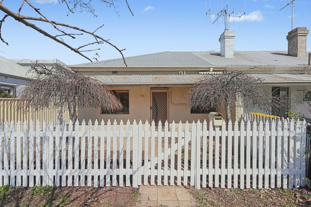 96 Durham St, Bathurst, NSW 2795