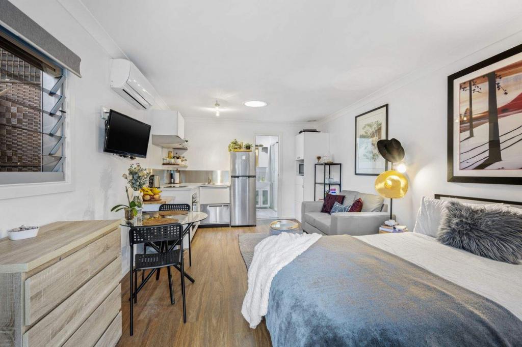 66a Patrick Cres, Saratoga, NSW 2251