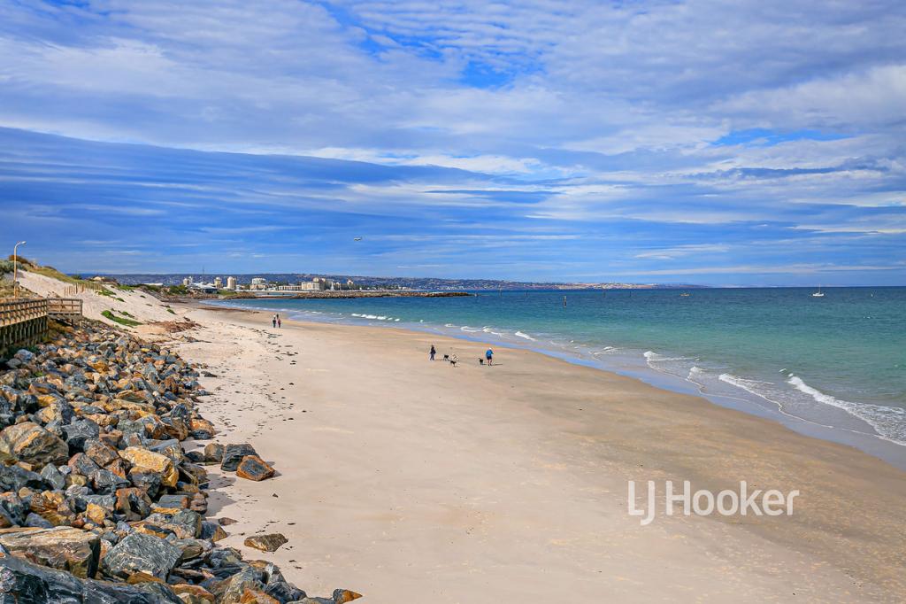 2/6 Seaview Rd, West Beach, SA 5024