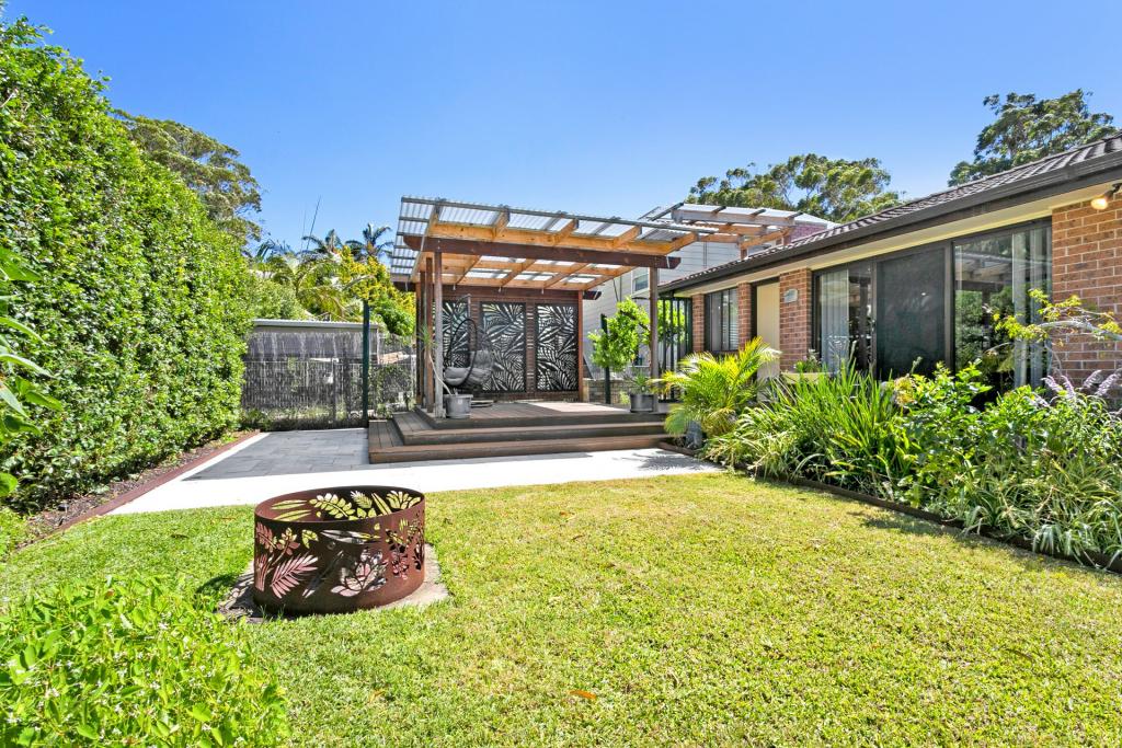 18 Ocean Beach Rd, Shoal Bay, NSW 2315