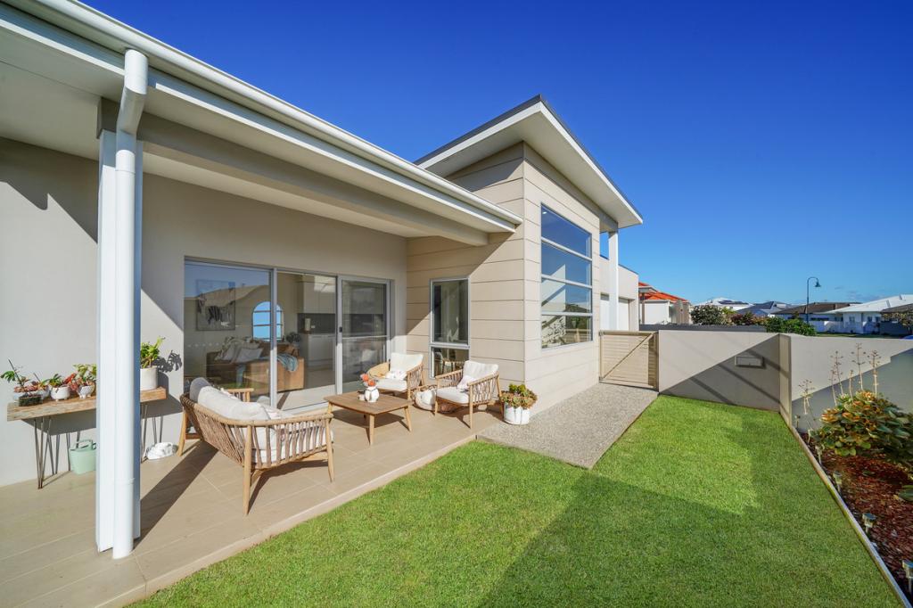 1/14 Portside Cres, Port Macquarie, NSW 2444