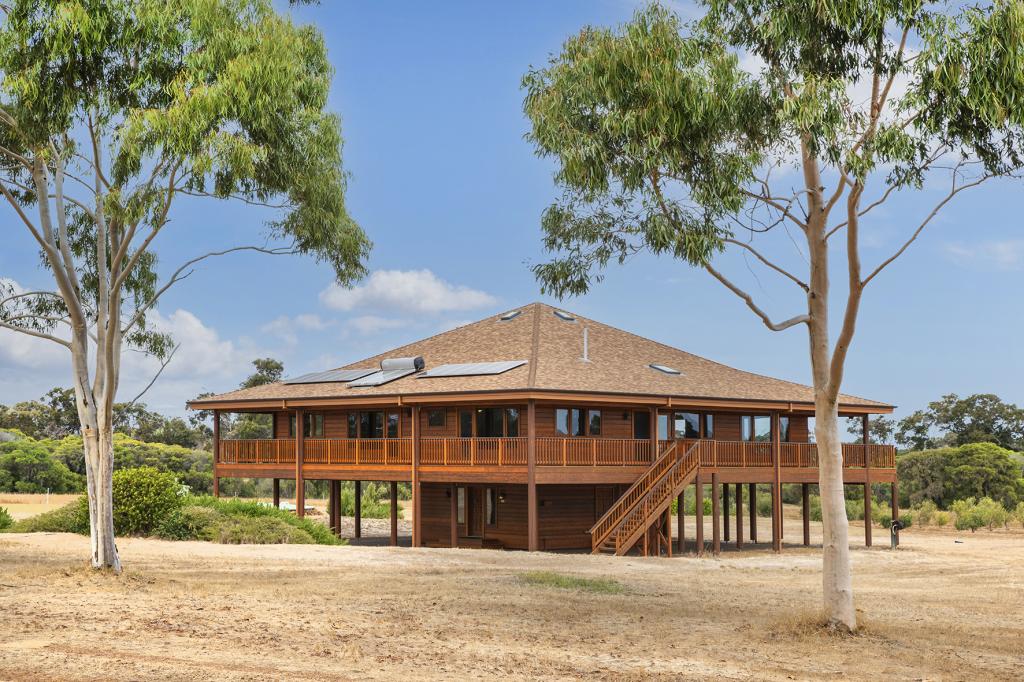 33 Barnett Gr, Cowaramup, WA 6284