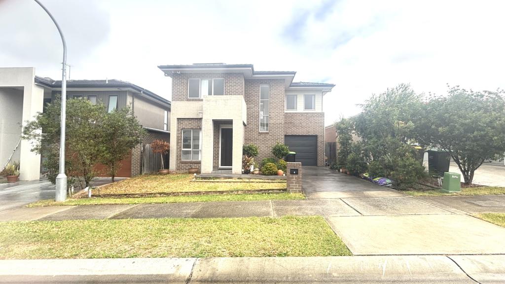 8 Arnhem Rd, Edmondson Park, NSW 2174