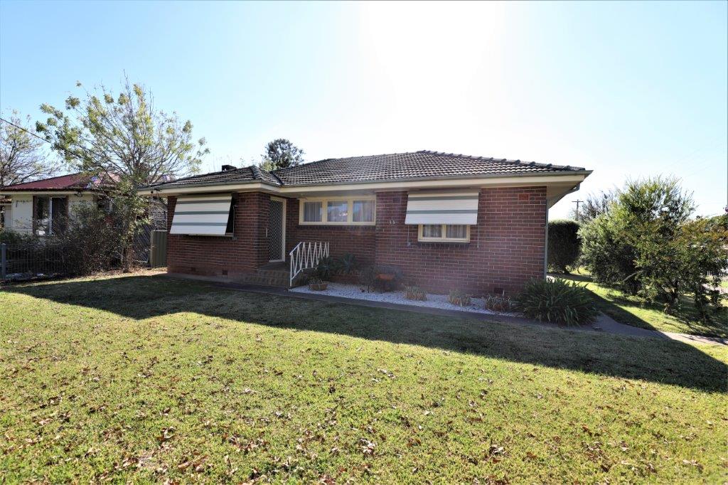 33 Cowcumbla St, Cootamundra, NSW 2590