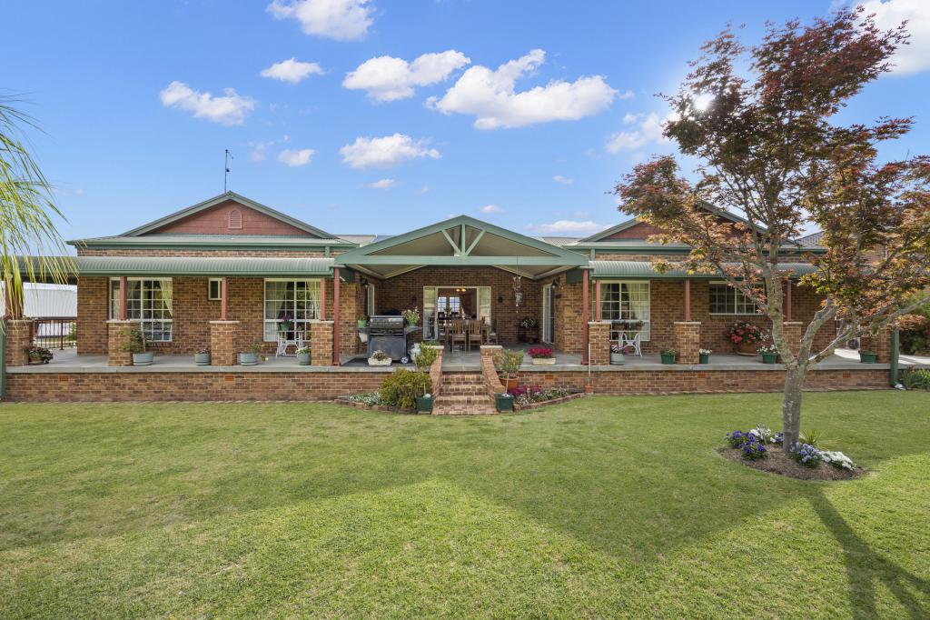 11 Stanstead Cl, Scone, NSW 2337