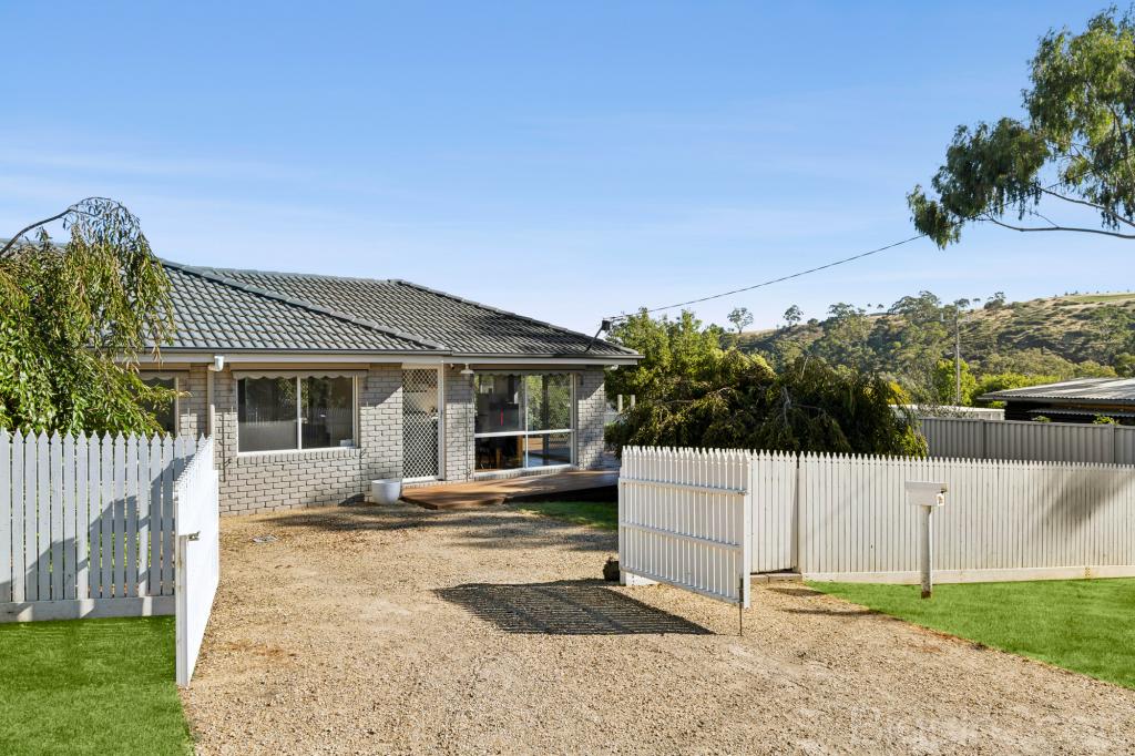 2a Nineteenth St, Hepburn, VIC 3461